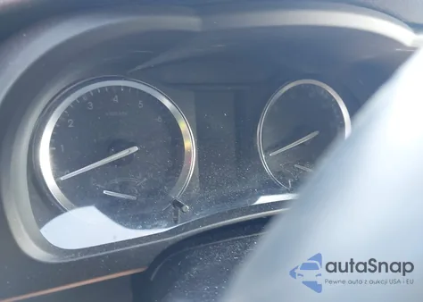 2016 Toyota Highlander Limited V6 z USA, uszkodzony, nr VIN 5TDDKRFH3GS287399